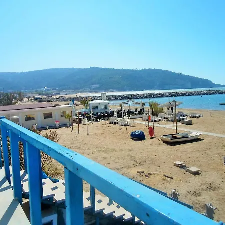 Bed and Breakfast Sea House 3*